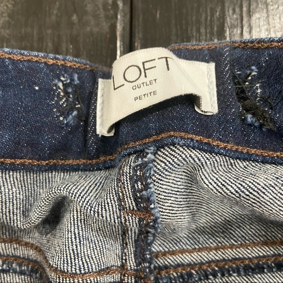 LOFT OUTLET - Women’s High Rise Straight Split Raw Hem Jeans Blue - Sz 4 - Picture 3 of 8